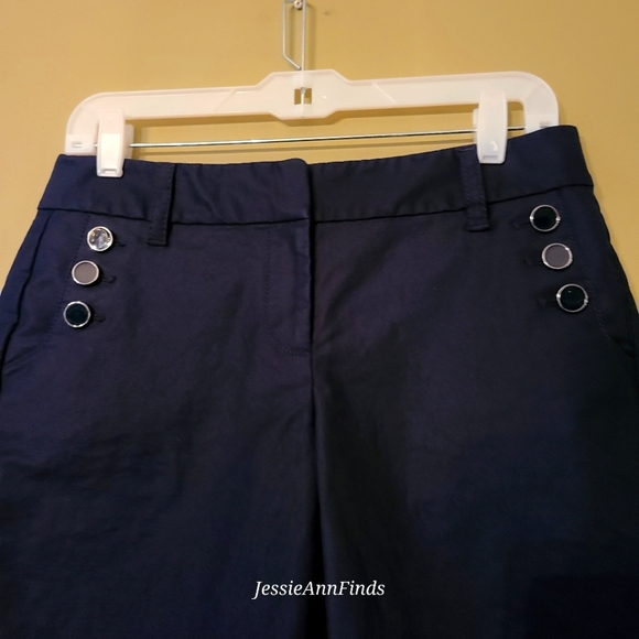 Ann Taylor Navy Blue Nautical Button Bermuda Shorts Women's Size 2 - Picture 6 of 12